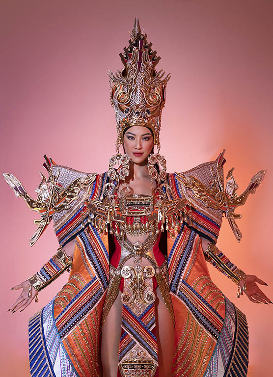 Cận cảnh trang phục dân tộc 'Hùng ca biển cả' của Kim Duyên mang đến Miss Supranational 2022 - ảnh 3
